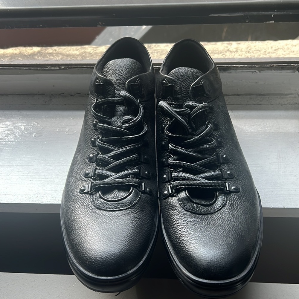 Kenneth Cole boots men’s size 9 like new​​​​​